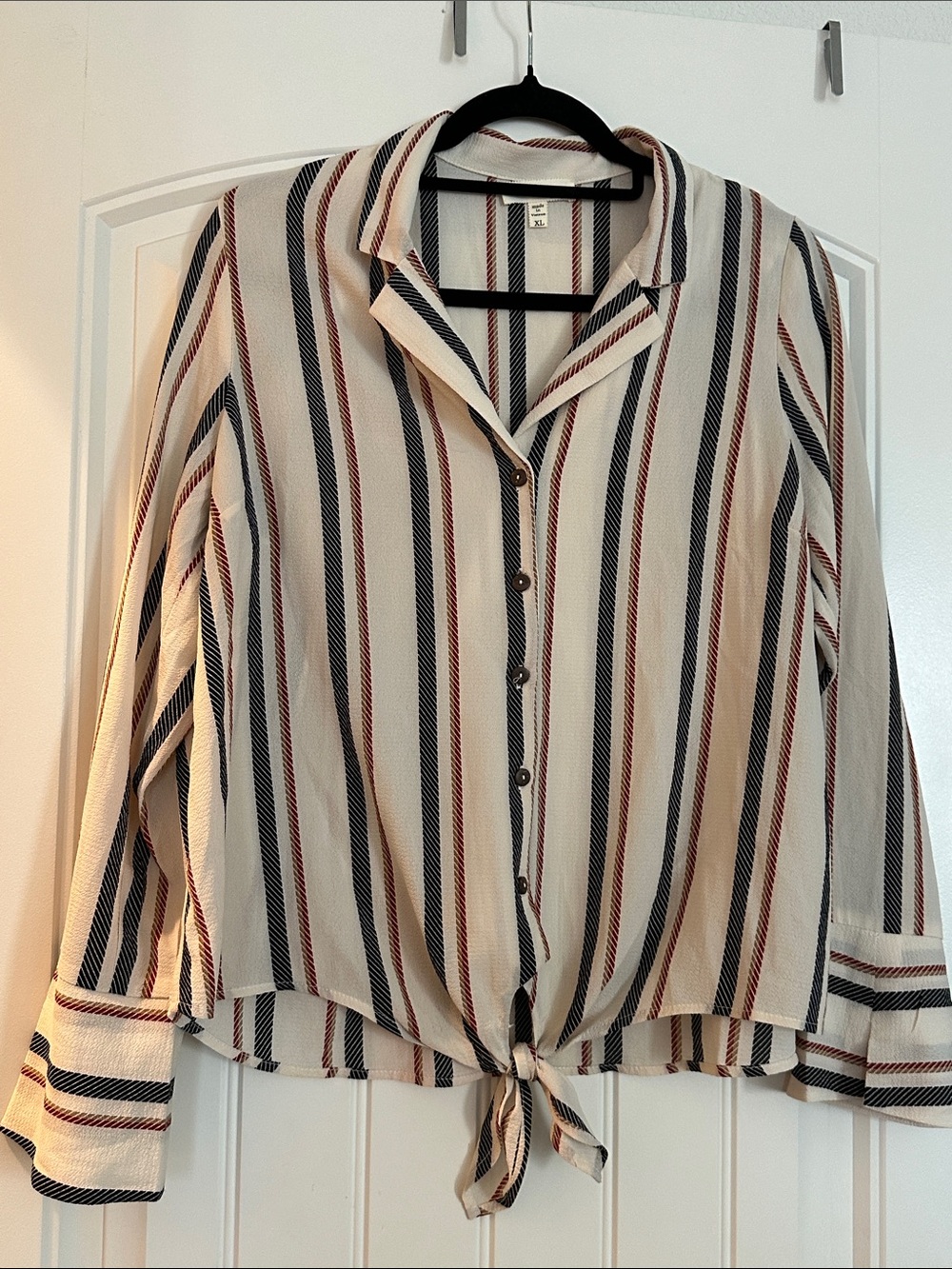 Monteau Cream Button-Down Tie-Front Shirt with Navy & Rust Stripes